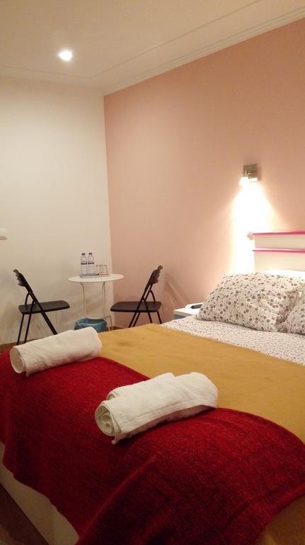 Martim Moniz 28 Guest House Lisboa Δωμάτιο φωτογραφία