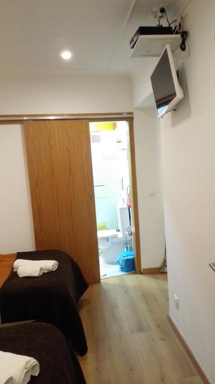 Martim Moniz 28 Guest House Lisboa Δωμάτιο φωτογραφία